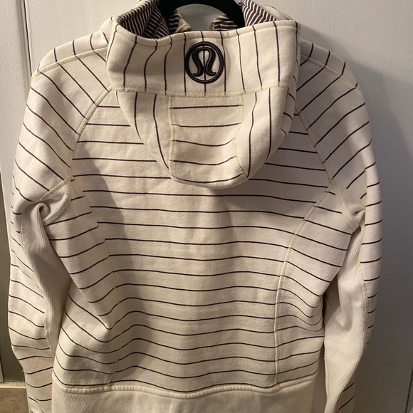 Lululemon Hoody (Women’s) - Picture 2 of 6